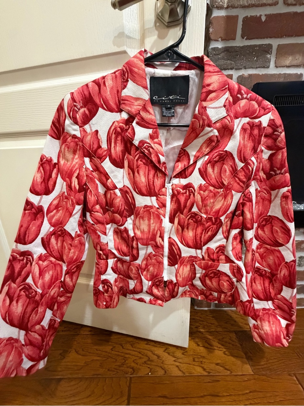 Citi Tulip-Print Red & White Women's Zip Peplum Jacket